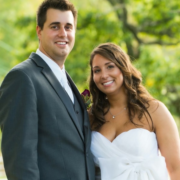 Meet your Posher, Courtney - Picture 1 of 1